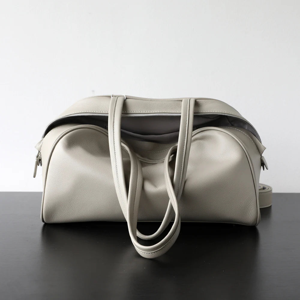 Sac Boston en cuir véritable à bandoulière "Manarola" *