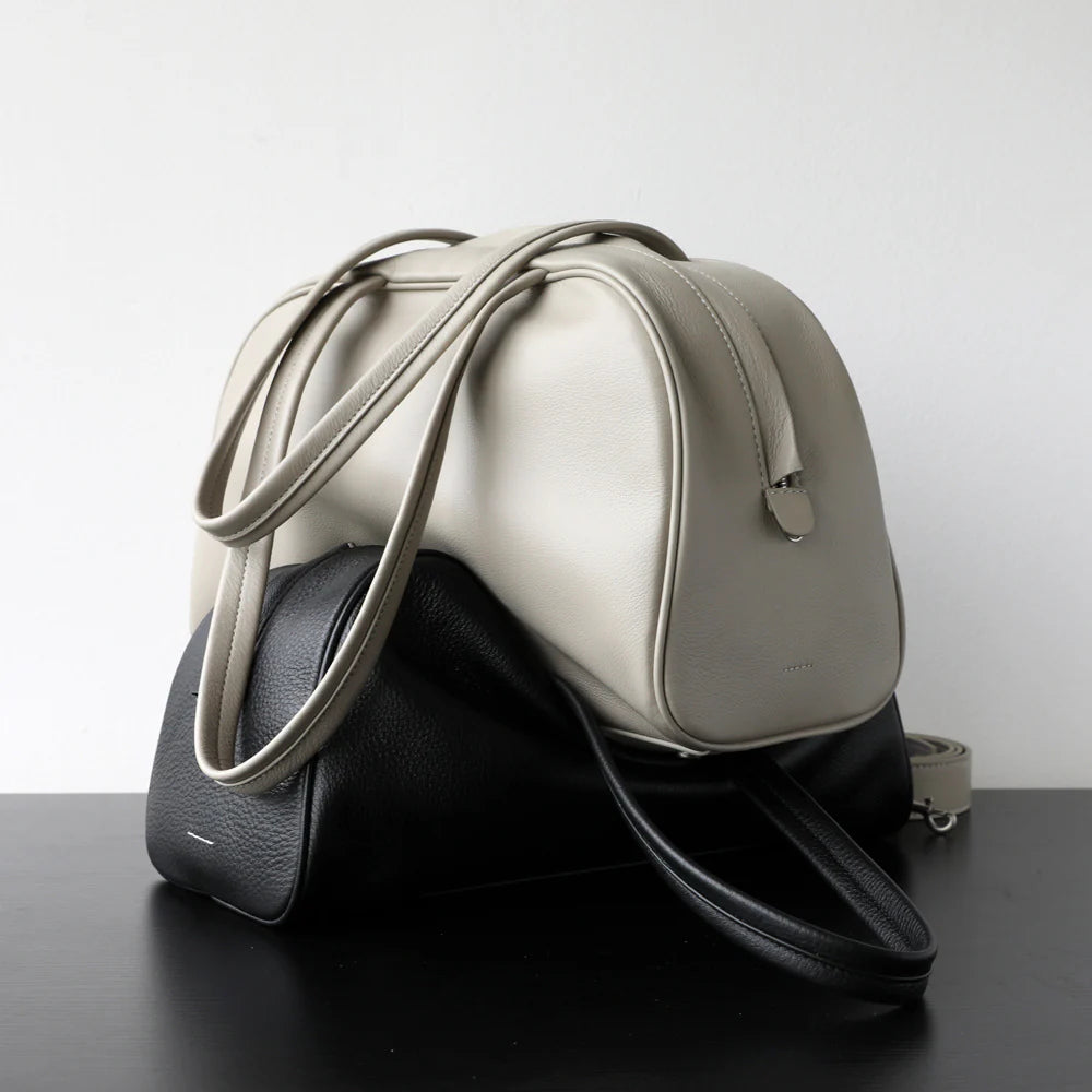 Sac Boston en cuir véritable à bandoulière "Manarola" *