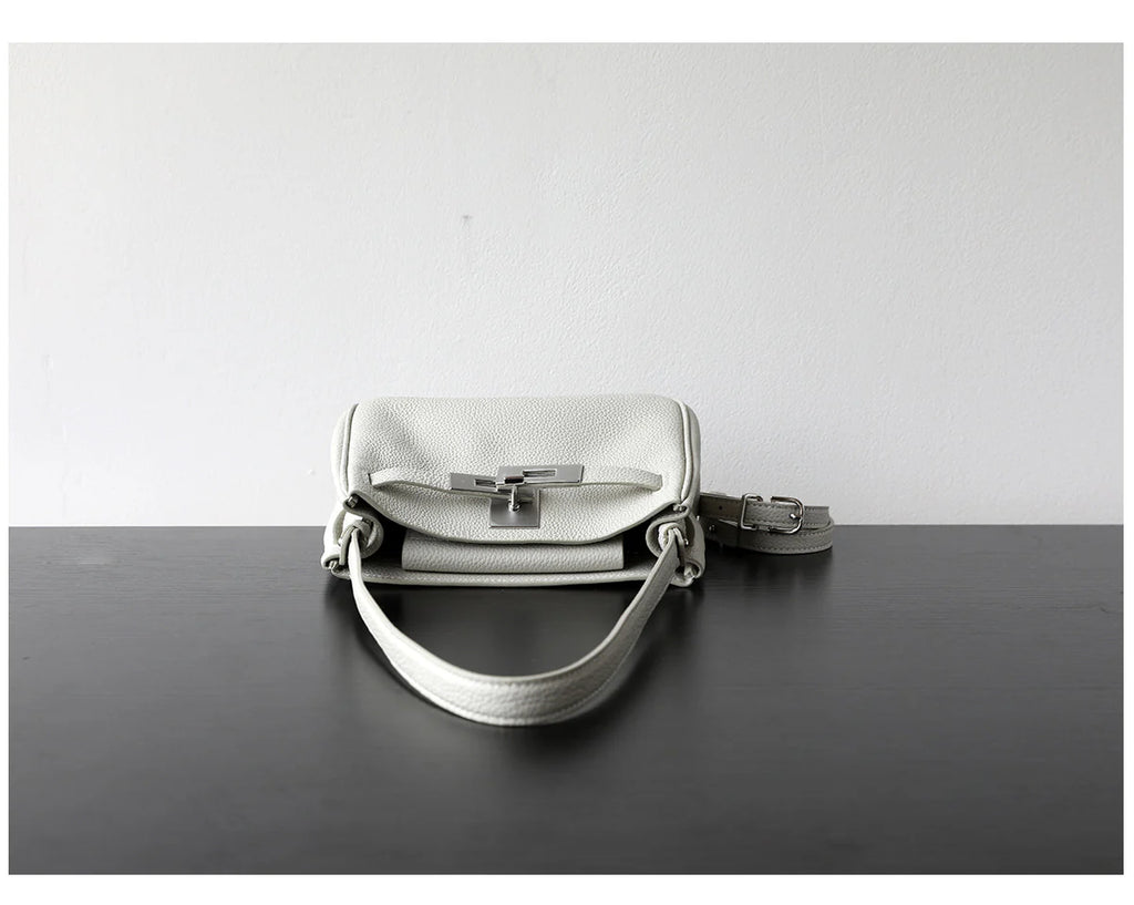 Sac à bandoulière en cuir porté épaule "Maratea"*