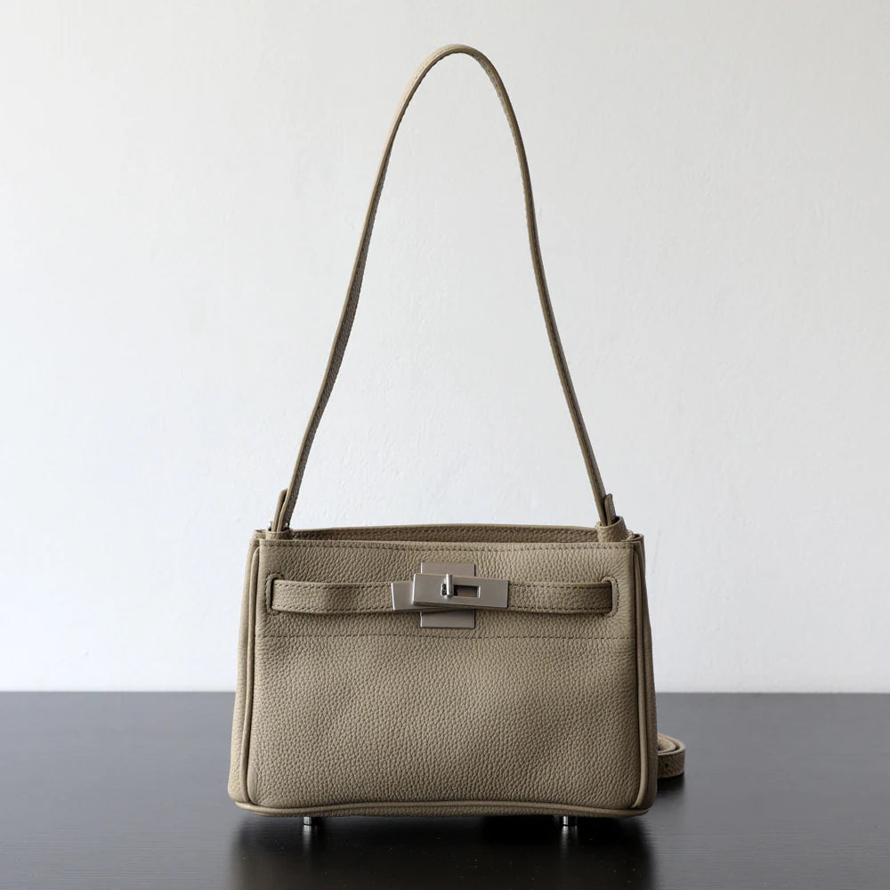 Sac à bandoulière en cuir porté épaule "Maratea"*