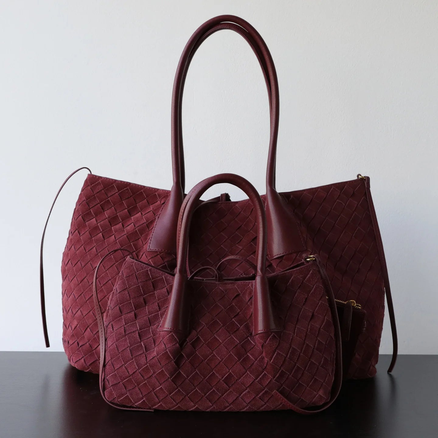 Sac cabas en cuir suédé tressé porté épaule "Carloforte"*