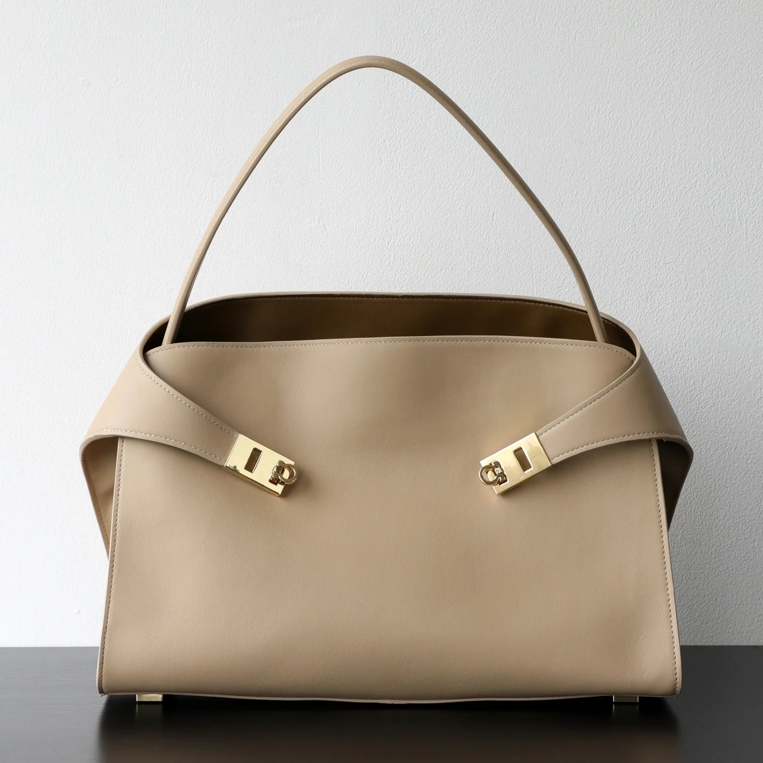 Sac à verrou porté épaule bicolore "Imperia"*