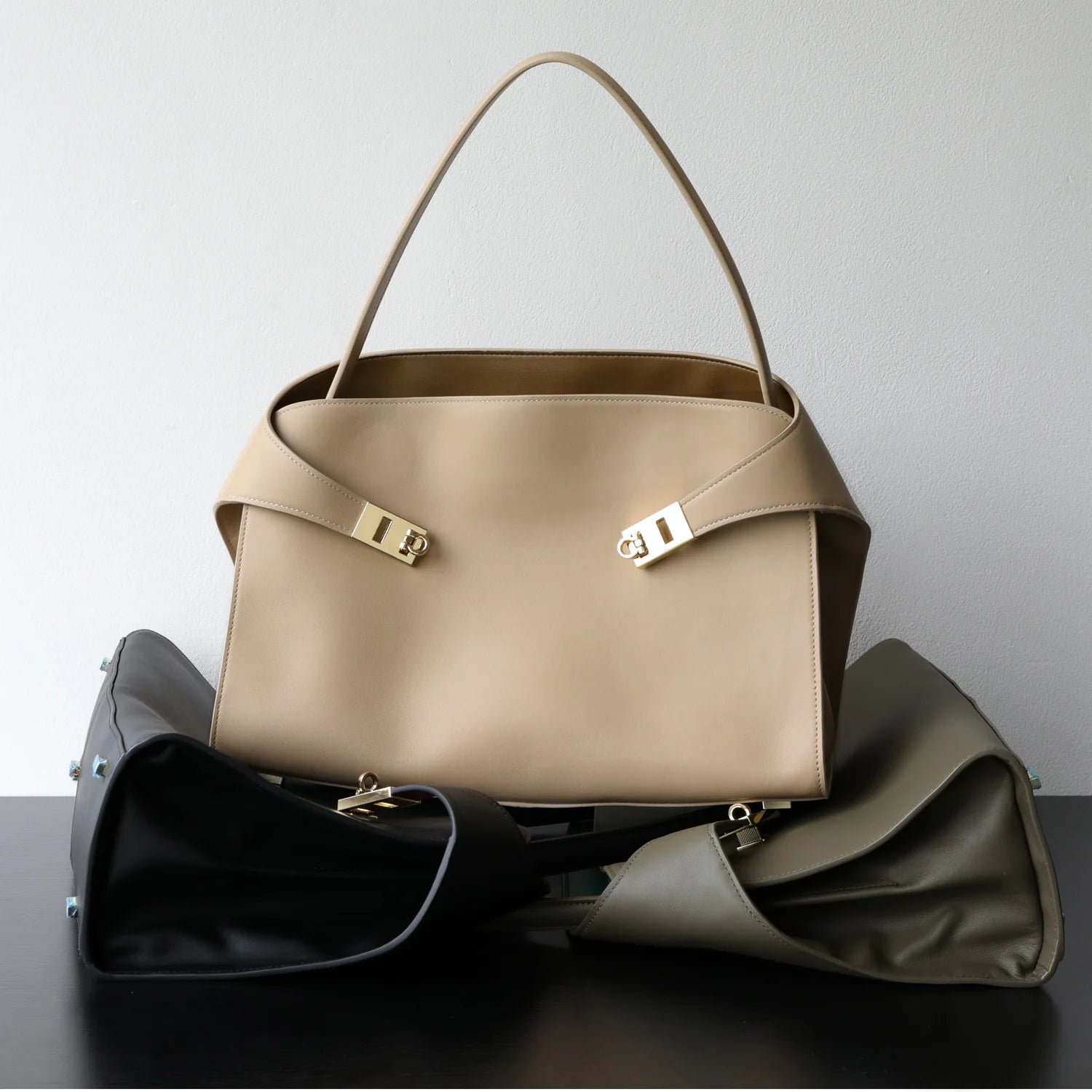 Sac à verrou porté épaule bicolore "Imperia"*