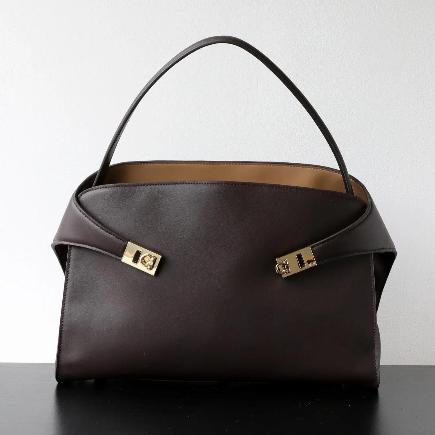 Sac à verrou porté épaule bicolore "Imperia"*