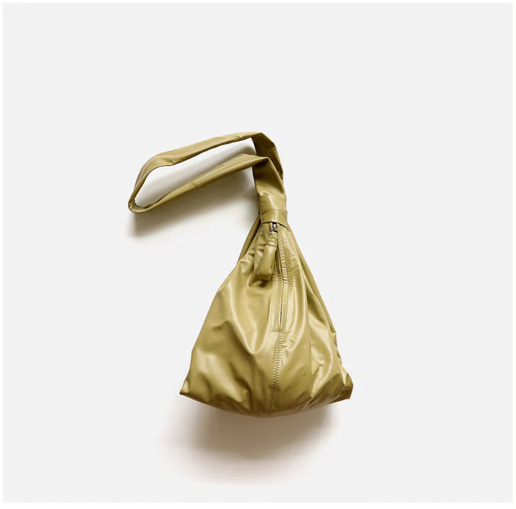 "Caltanissetta" Sac croissant en cuir de vachette unisex minimaliste