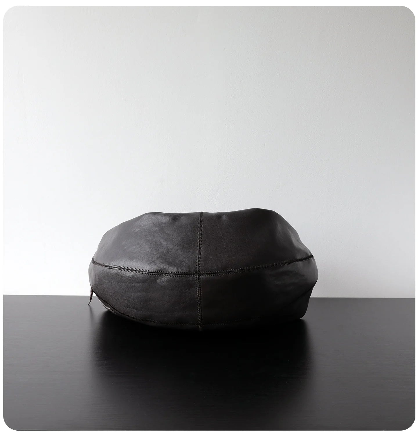 Sac croissant en cuir végétal porté épaule "Treviso"*