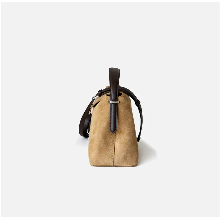Sac en daim à bandoulière avec fermoir en T "Viterbo"*