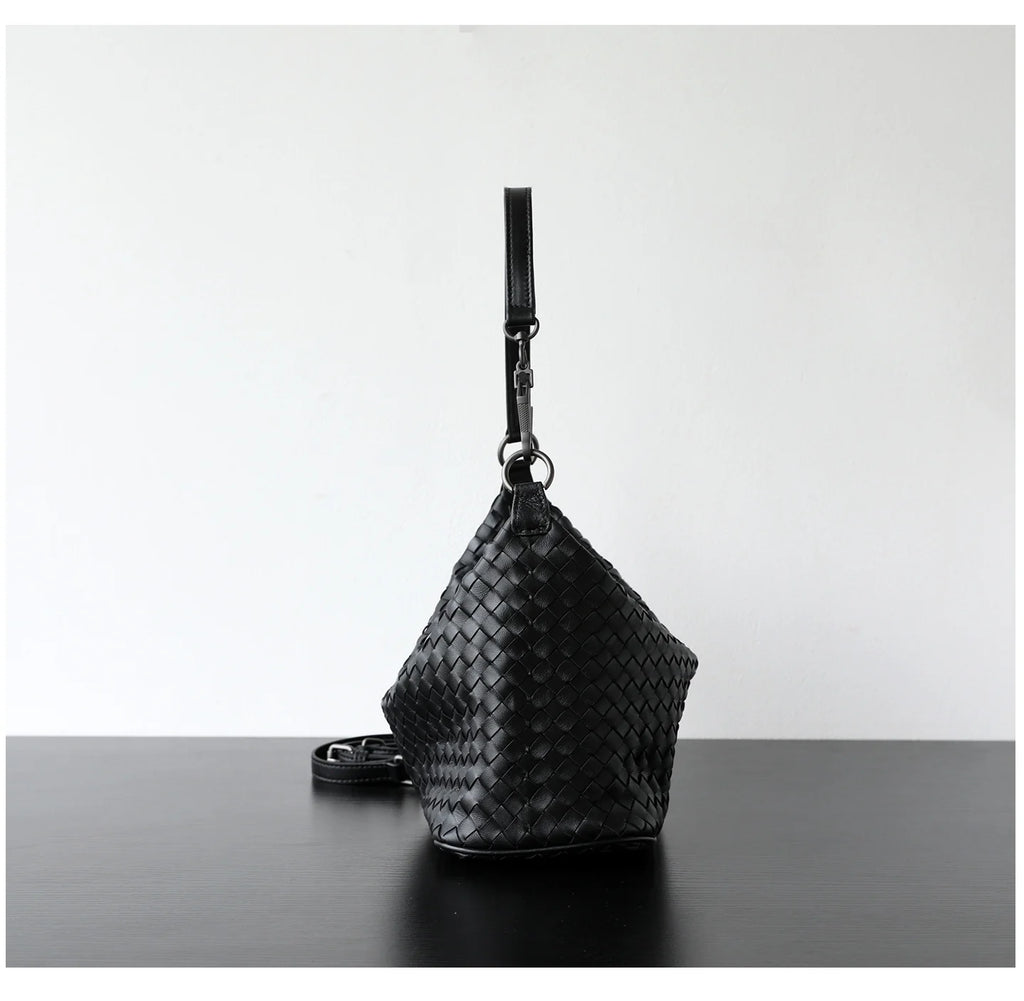 "Novara" Sac hobo femme en cuir tressé, porté épaule