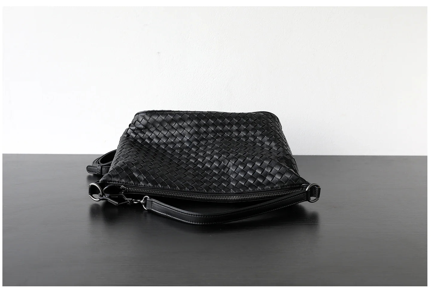 "Novara" Sac hobo femme en cuir tressé, porté épaule