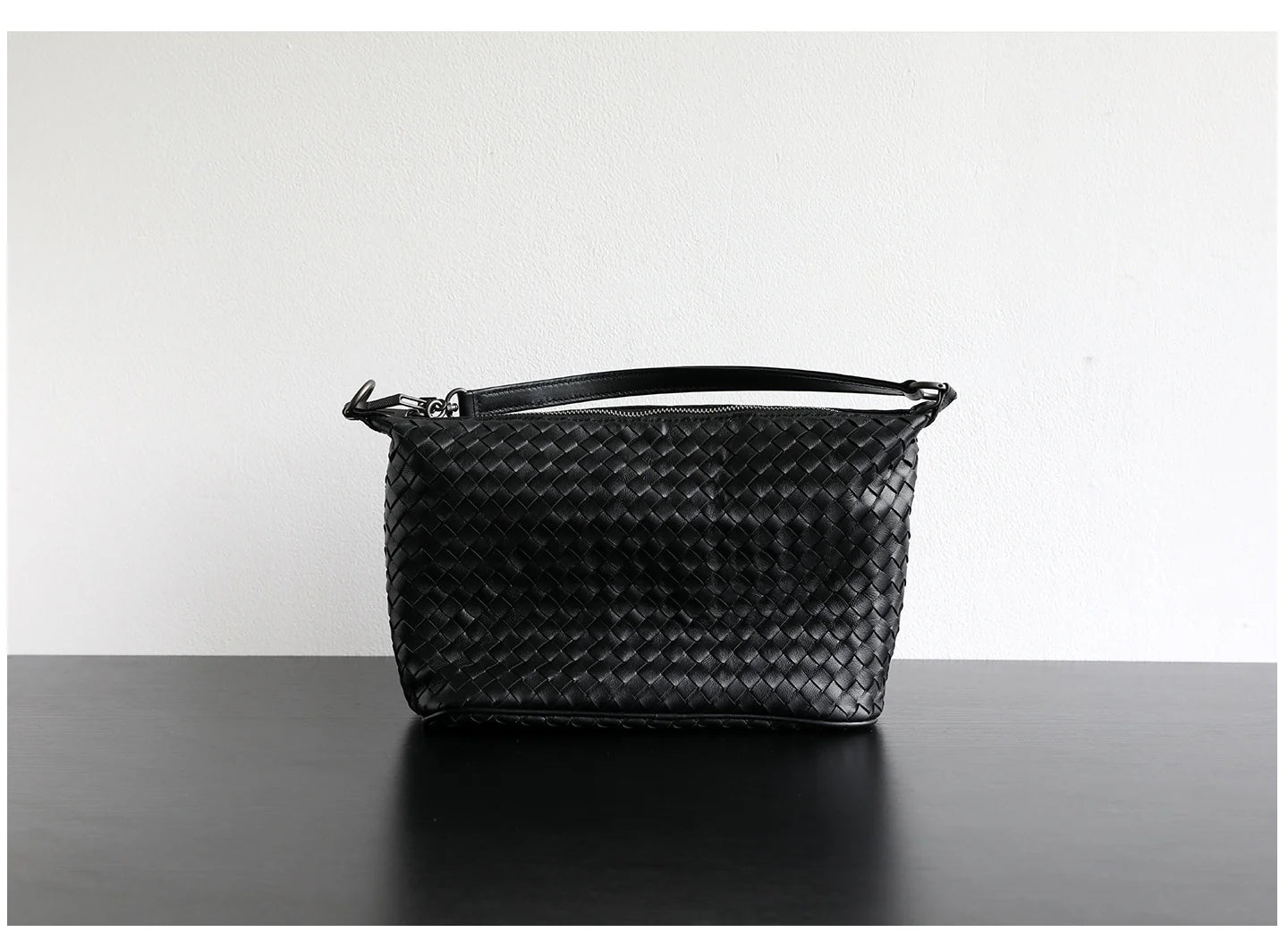 "Novara" Sac hobo femme en cuir tressé, porté épaule