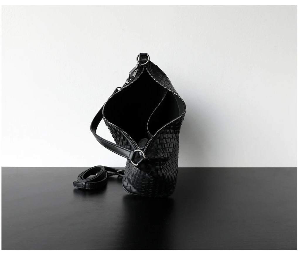 "Novara" Sac hobo femme en cuir tressé, porté épaule