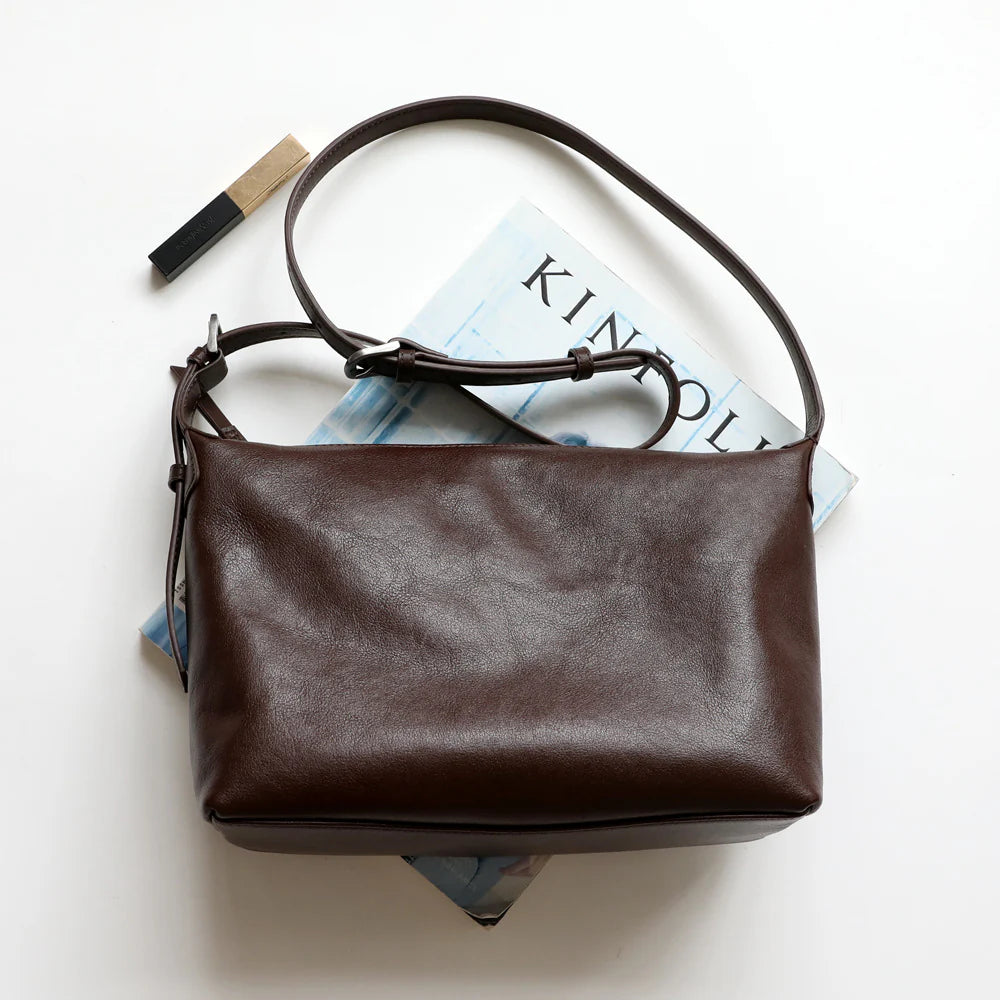 Sac à bandoulière en cuir végétal léger et pratique "Sirmione" *