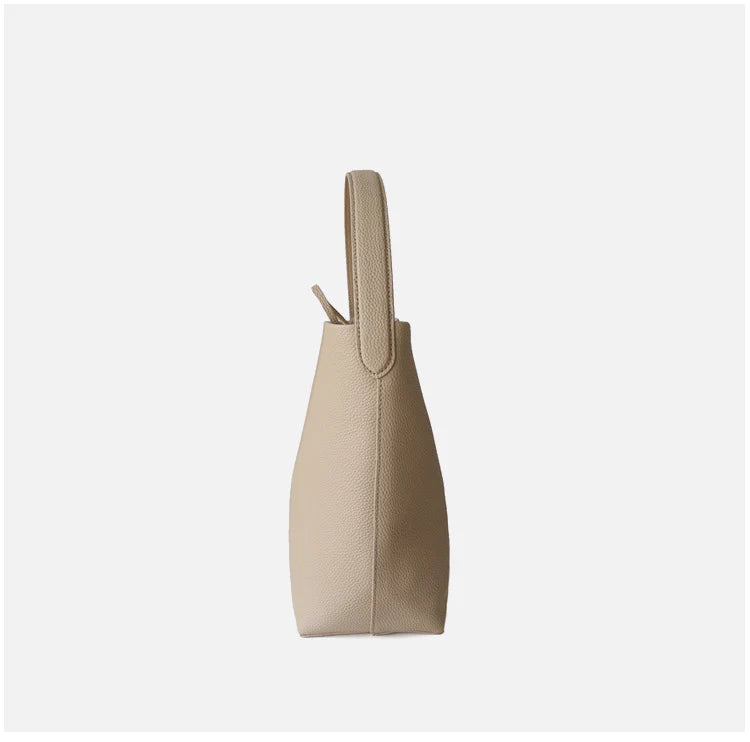 "Castelsardo" Sac seau décontracté en cuir véritable avec fermeture à cordon léger