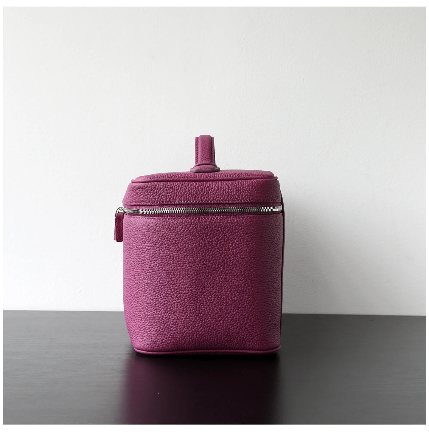 "Tropea" Trousse de maquillage en cuir de vachette souple avec compartiments