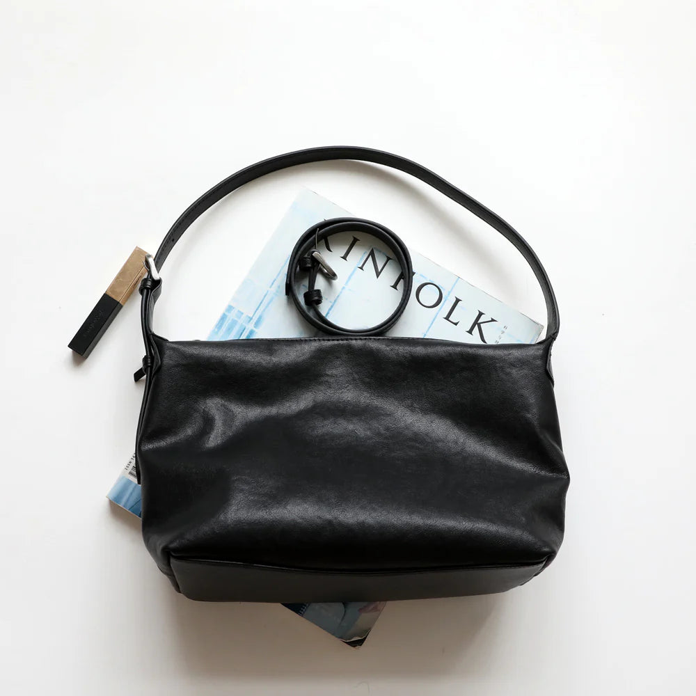 Sac à bandoulière en cuir végétal léger et pratique "Sirmione" *