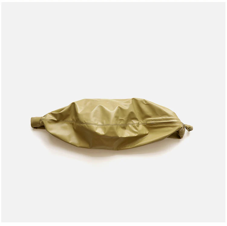 "Caltanissetta" Sac croissant en cuir de vachette unisex minimaliste